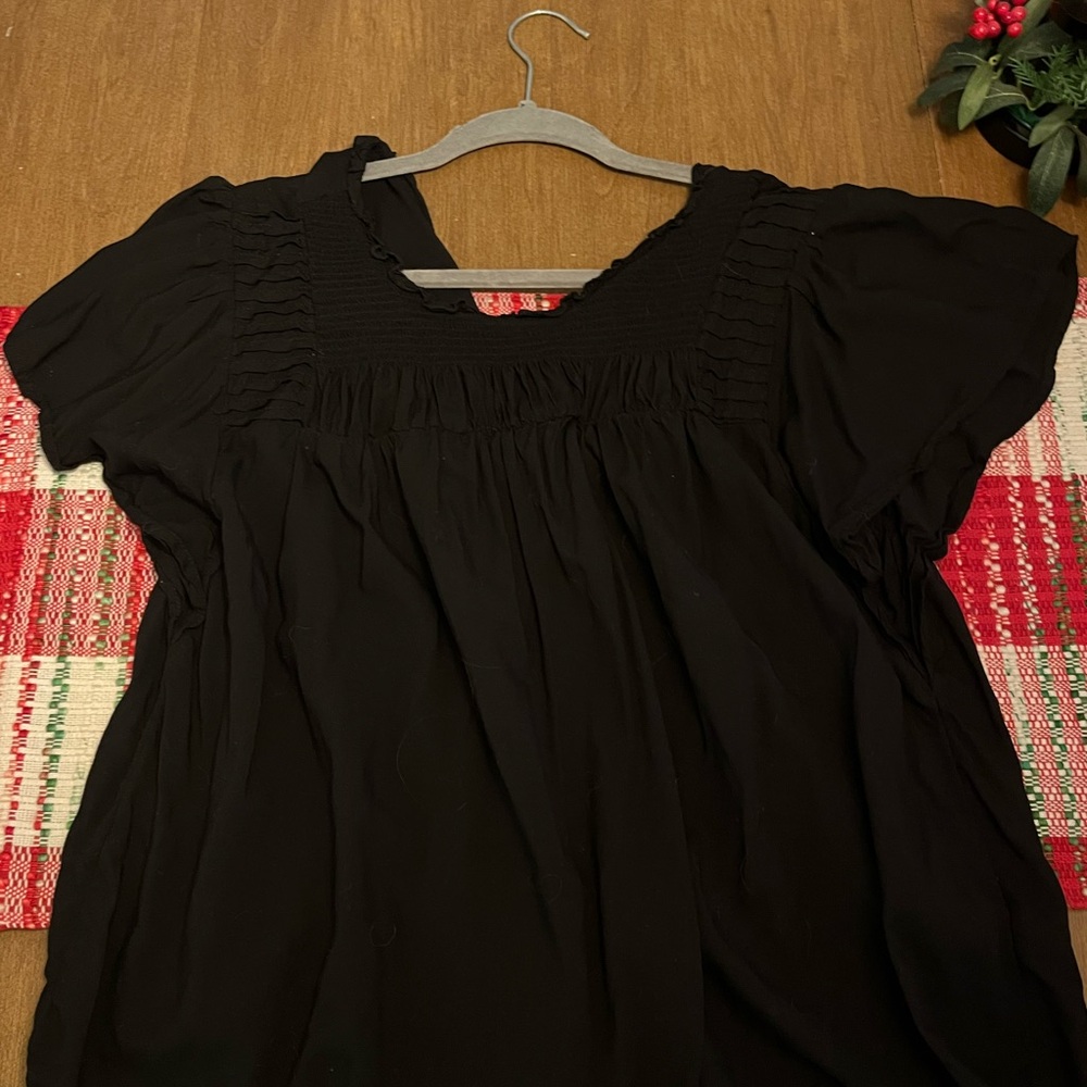 Old Navy Black Women's Blouse- SHIPPING PRICE NOT INCLUDED
